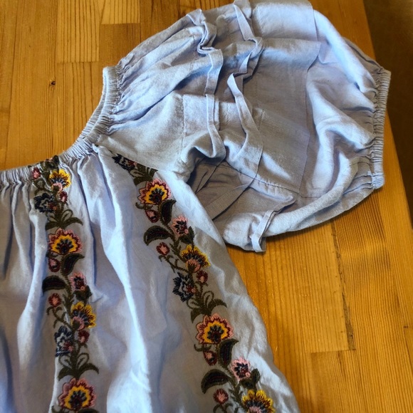 Crop Top - Picture 4 of 4